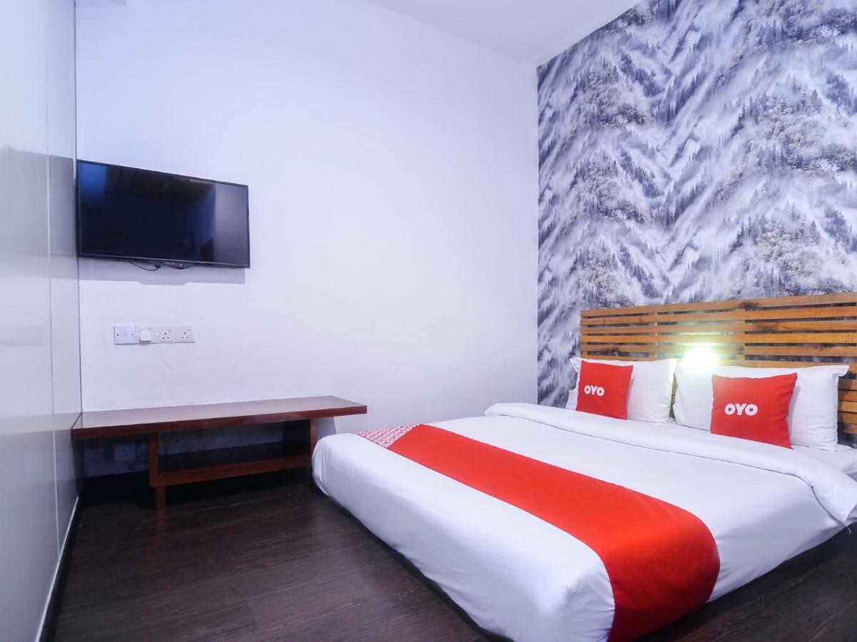 Oyo 1119 Memoire Express Hotel Kuching Exteriér fotografie